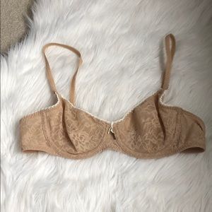lightly lined lace bra